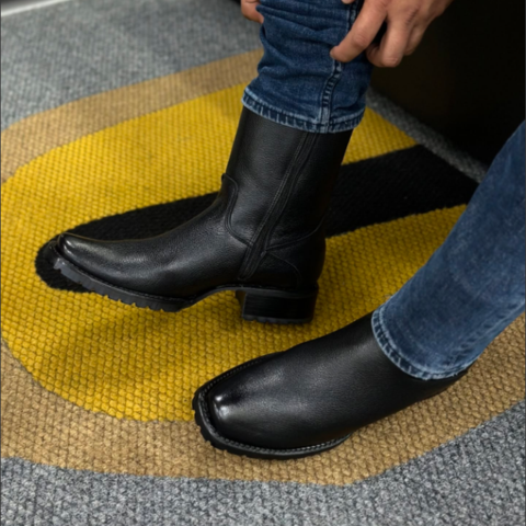 Kit Bota de Hombre Mustang en Cuero Legítimo con Plantilla Ortopédica +REGALOS: Gorra, Cinturón y Funda