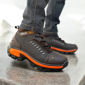 Kit Bota Masculina en Cuero Legítimo, Punta de Acero y Plantilla Ortopédica +3 REGALOS: Reloj, Cinturón y Billetera
